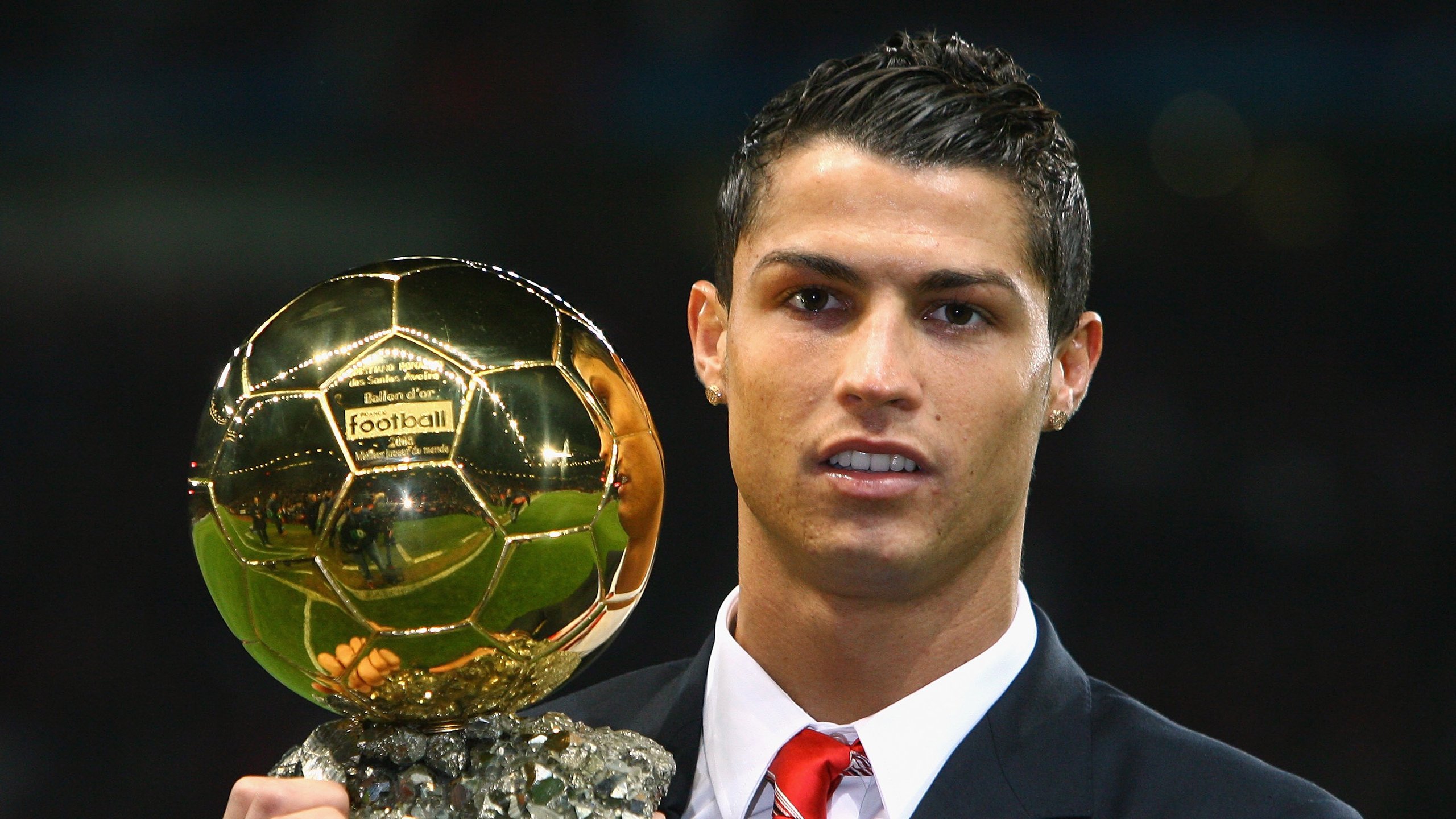 西汉姆联主场告捷,球队士气高涨,目标锁定争夺冠军,西汉姆联集锦