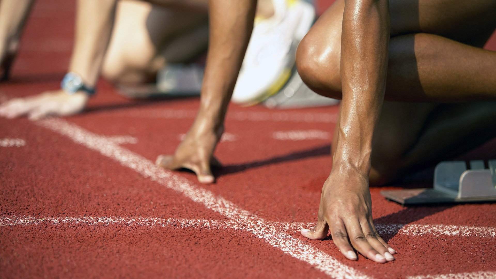 “马科斯·莫奇的精准防守与突进技术,帮助美洲狮队拓宽战术深度”